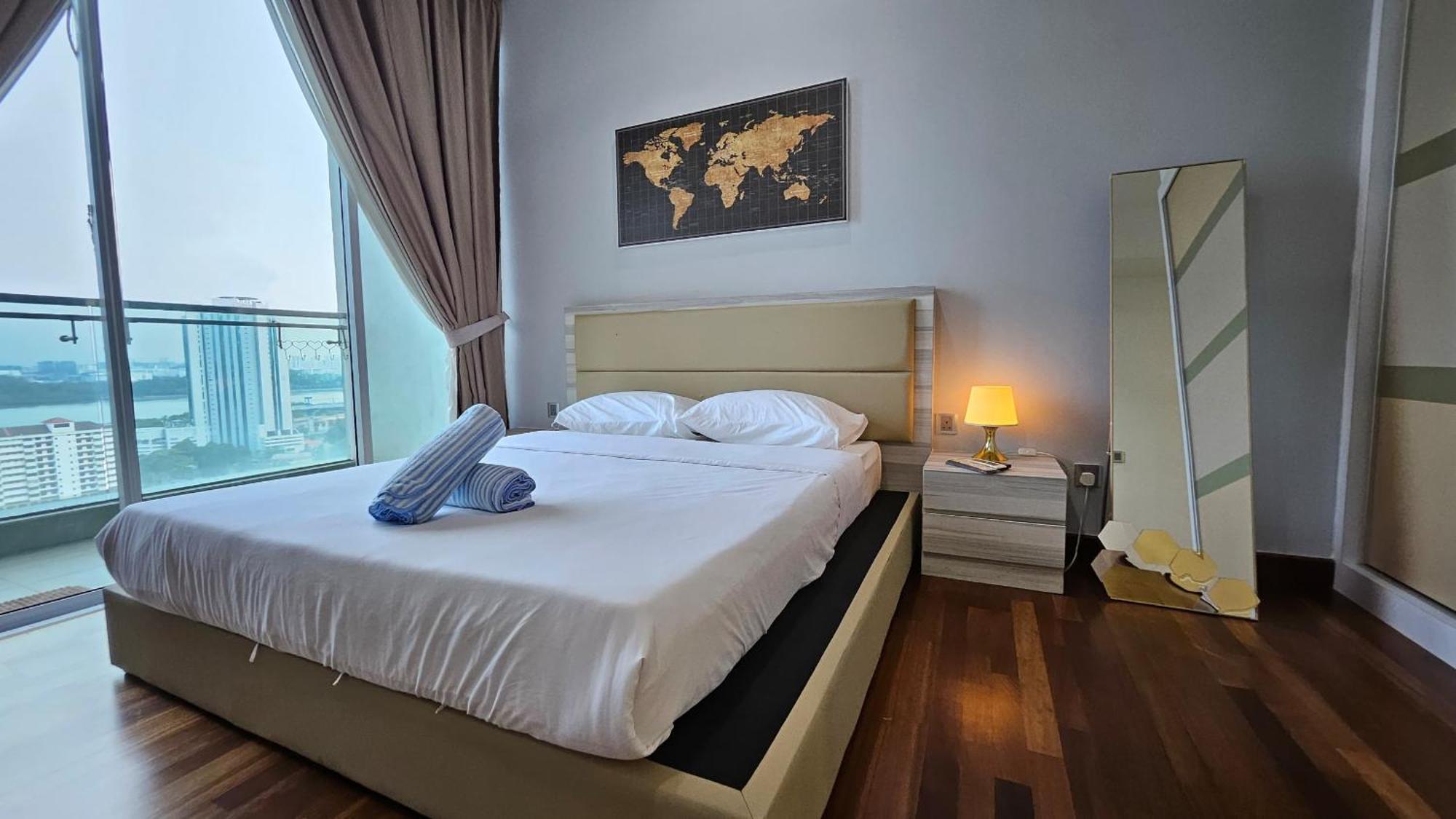 Paragon Suites Studios With Private Jacuzzi Near Ciq Rts Johor Bahru Dış mekan fotoğraf