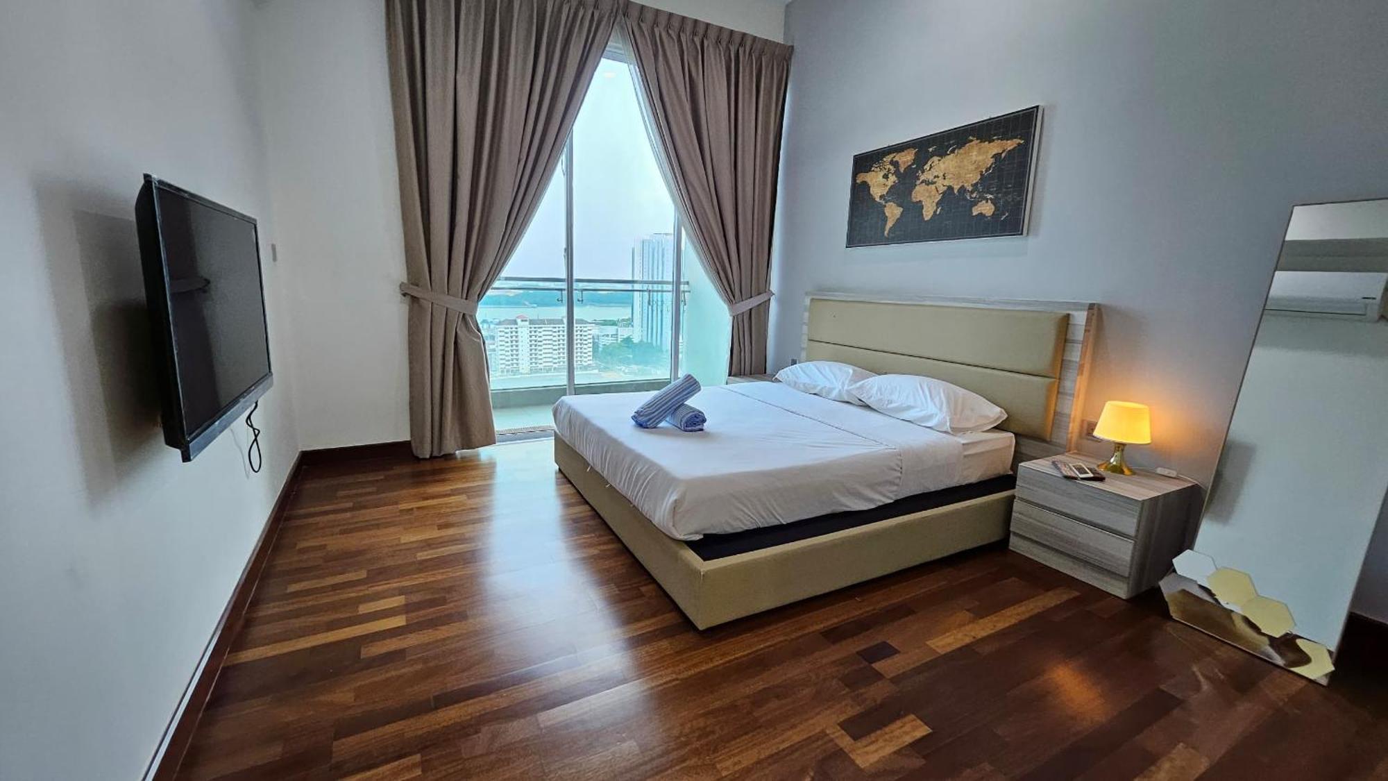 Paragon Suites Studios With Private Jacuzzi Near Ciq Rts Johor Bahru Dış mekan fotoğraf