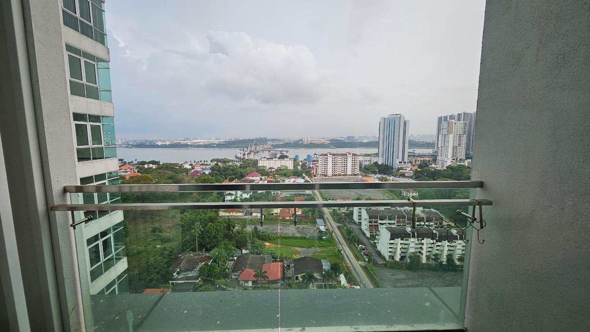 Paragon Suites Studios With Private Jacuzzi Near Ciq Rts Johor Bahru Dış mekan fotoğraf