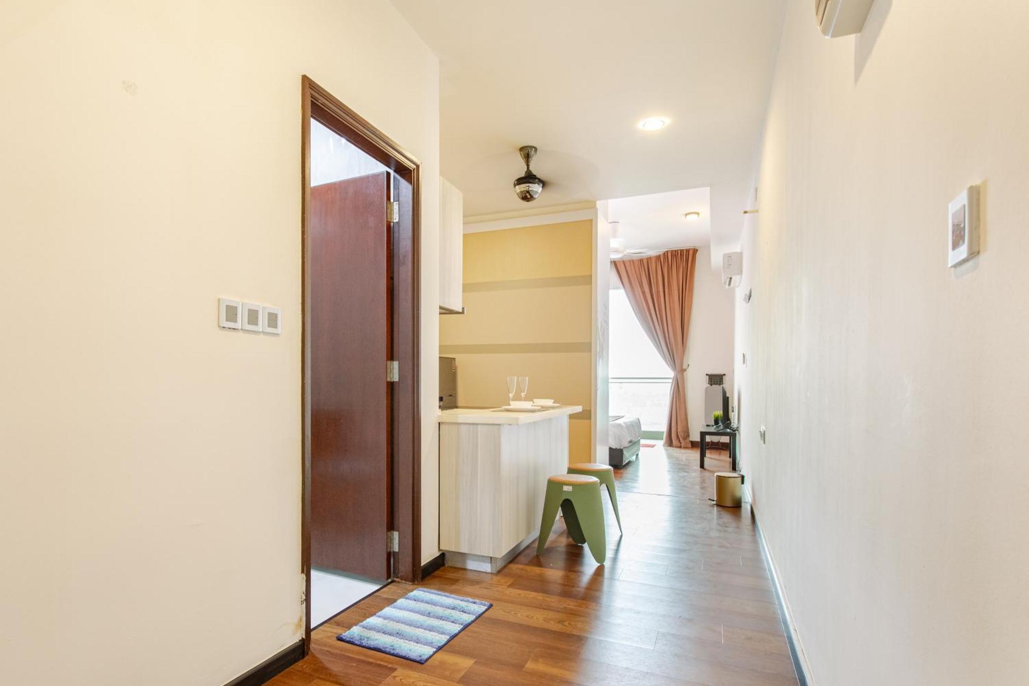Paragon Suites Studios With Private Jacuzzi Near Ciq Rts Johor Bahru Dış mekan fotoğraf