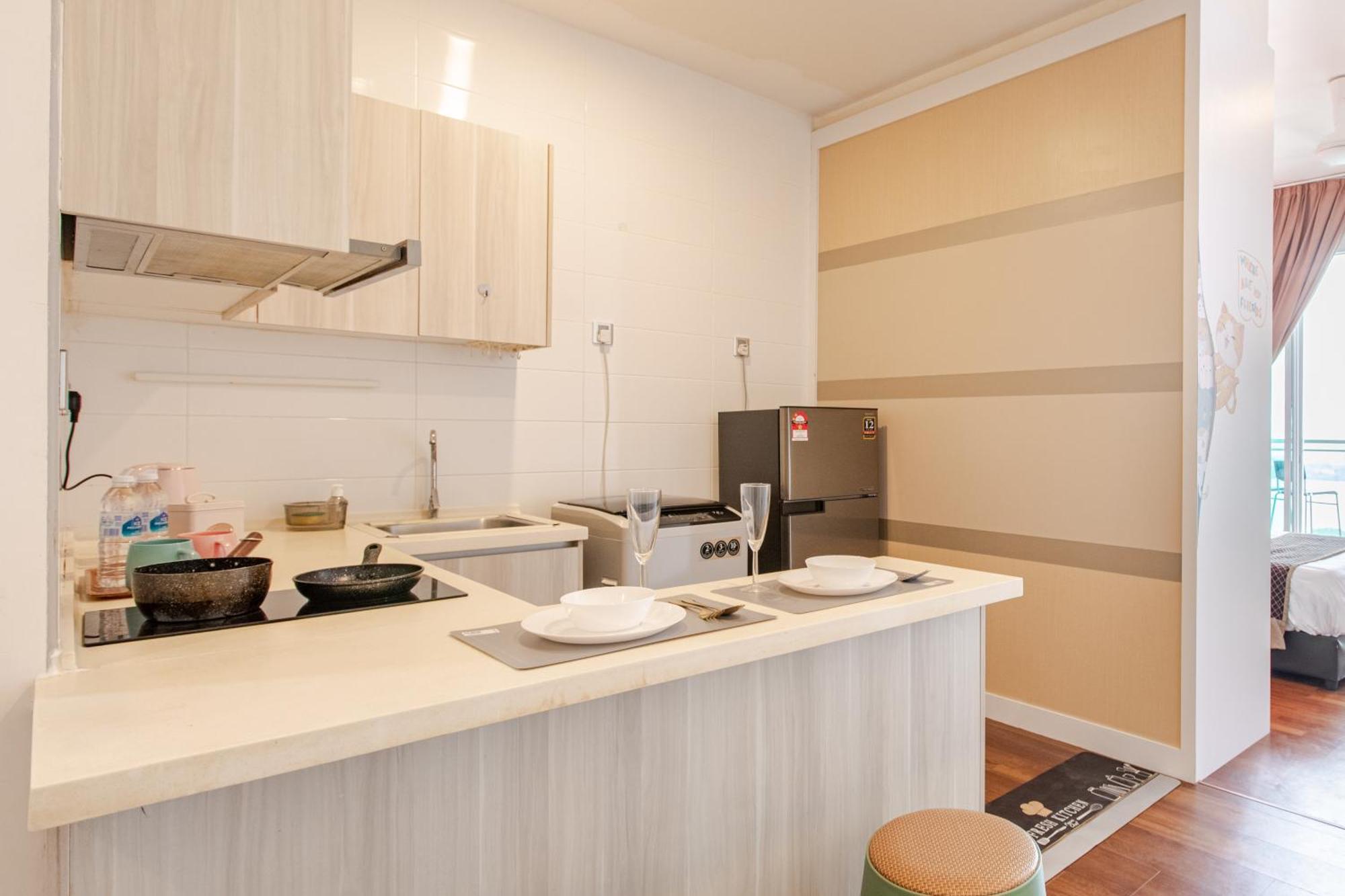 Paragon Suites Studios With Private Jacuzzi Near Ciq Rts Johor Bahru Dış mekan fotoğraf