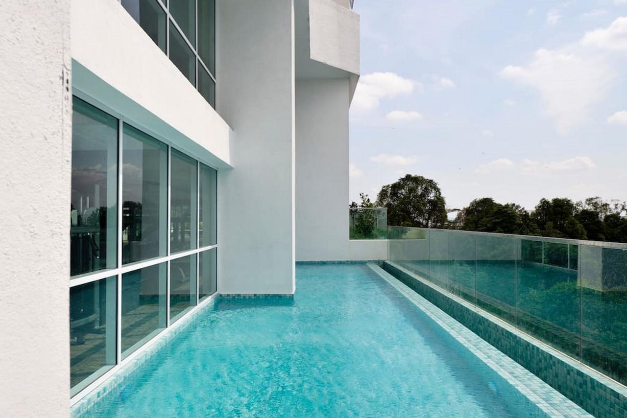 Paragon Suites Studios With Private Jacuzzi Near Ciq Rts Johor Bahru Dış mekan fotoğraf